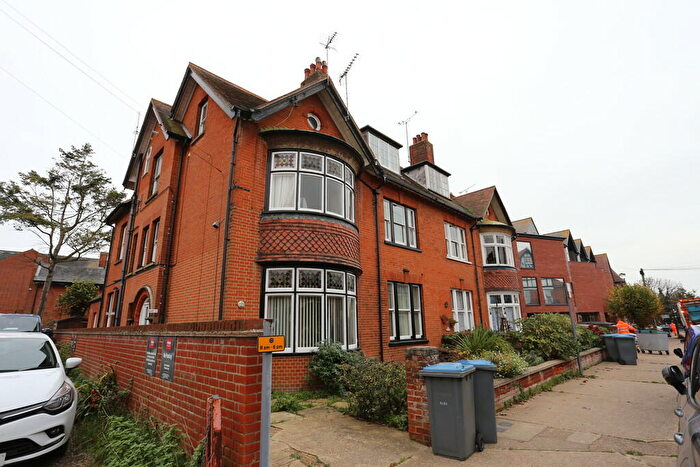 2 Bedroom Apartment To Rent In Stanley Road, Felixstowe, IP11