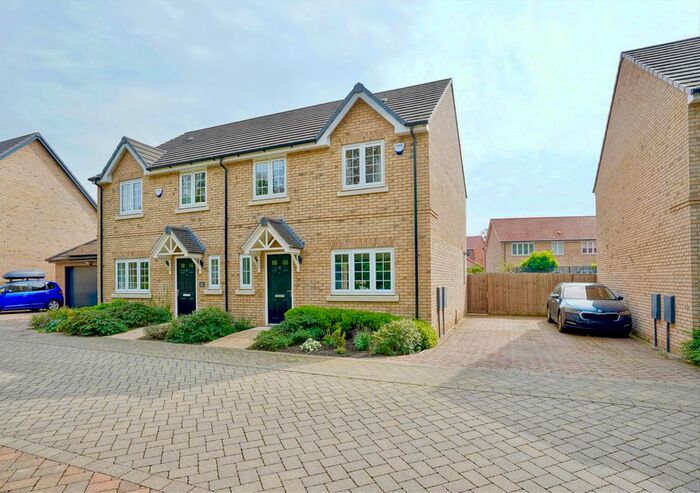 3 Bedroom Semi-Detached House To Rent In Badger Way, Brampton, Huntingdon, PE28