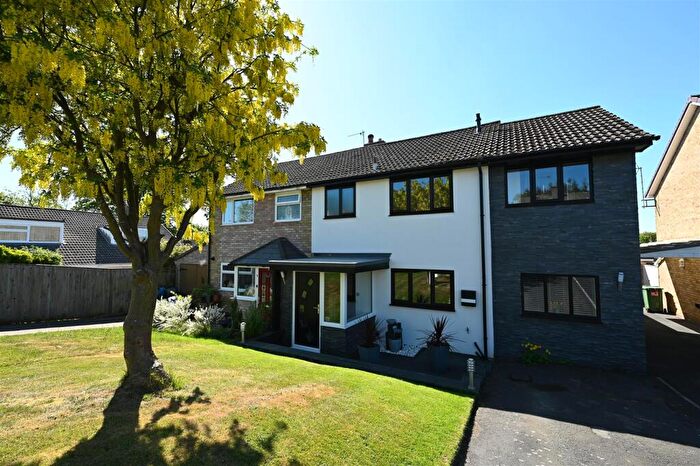 4 Bedroom Semi-Detached House For Sale In Pilmoor Close, Richmond, DL10