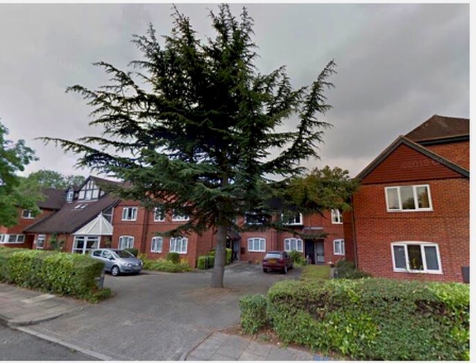 1 Bedroom Apartment To Rent In Larchmere Drive, Birmingham, B28