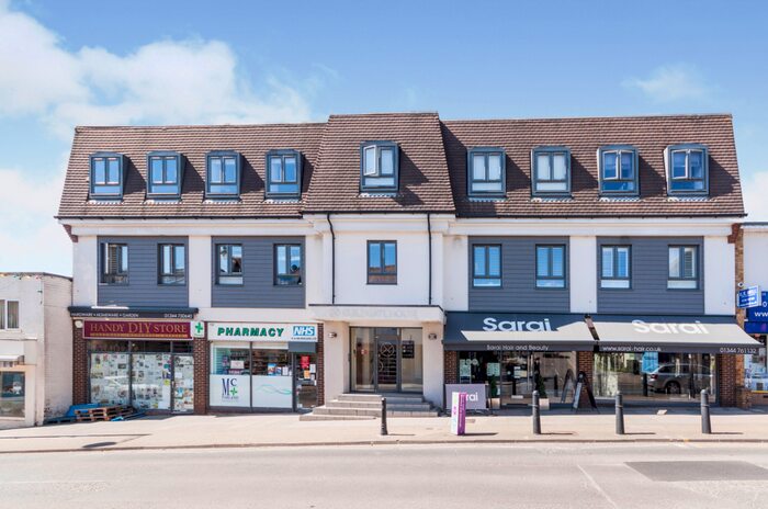 Studio To Rent In High Street, Crowthorne, RG45