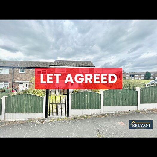 4 Bedroom Terraced House To Rent In Rossefield Grove, Leeds, LS13