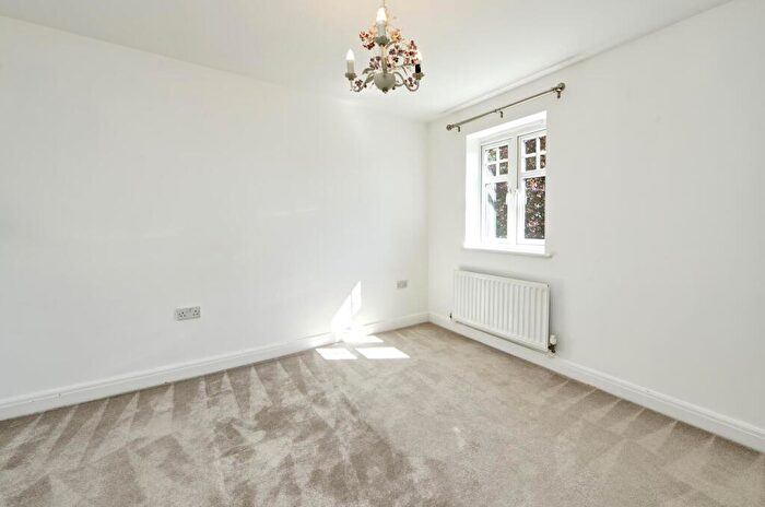 5 Bedroom Detached House To Rent In Tavistock Avenue, Lidbury Square, Mill Hill East, London, NW7