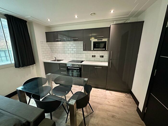 2 Bedroom Property To Rent In North John Street, Liverpool, L2