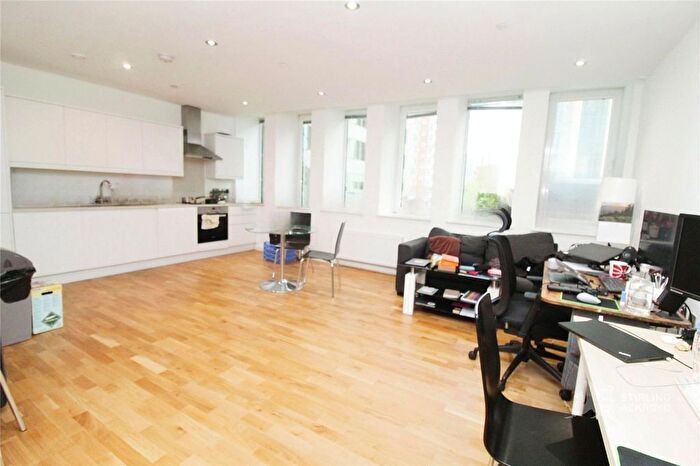 2 Bedroom Flat To Rent In Lansdowne Road, Croydon, CR0