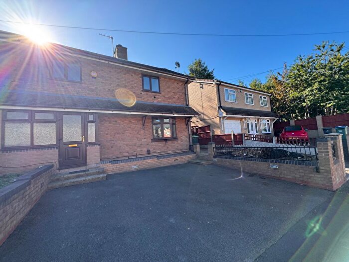 3 Bedroom Semi-Detached House To Rent In St. Marks Road, Tipton, Dudley, DY4