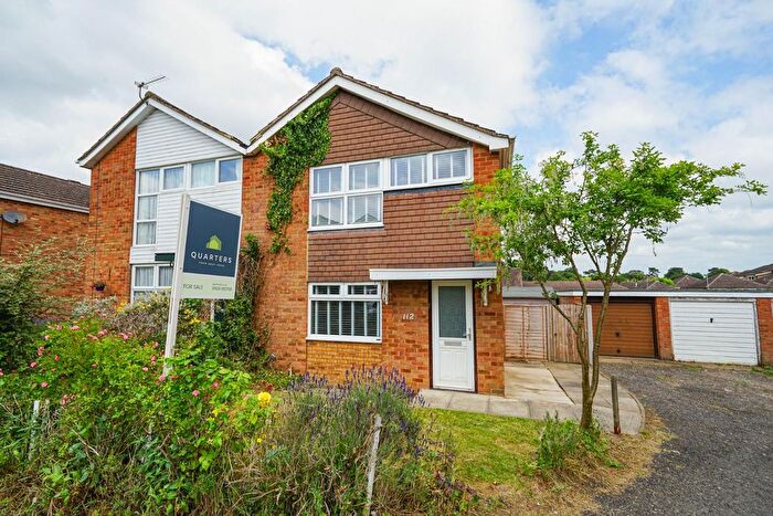 3 Bedroom Semi-Detached House For Sale In Bideford Green, Leighton Buzzard, LU7