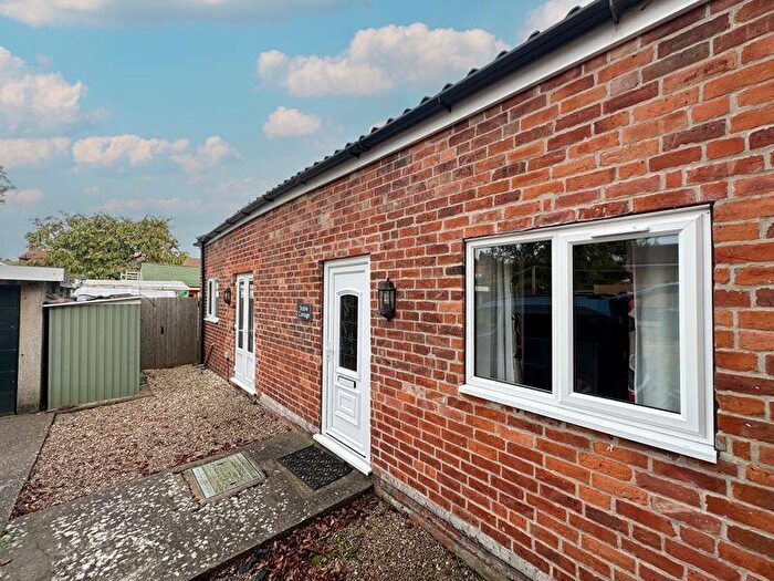 1 Bedroom Semi-Detached House To Rent In Low Road, Barrowby, NG32