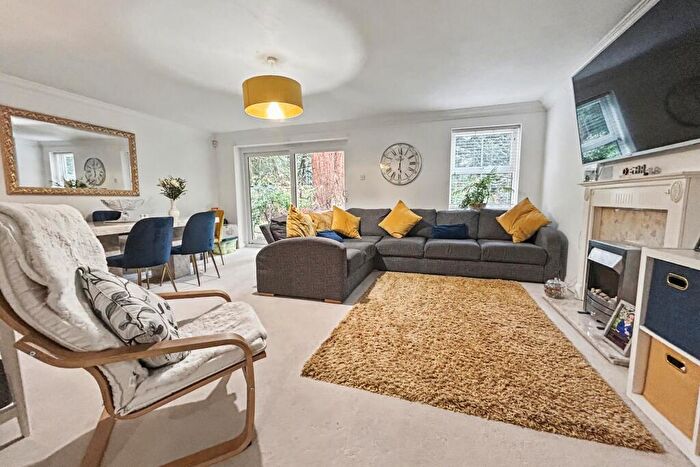 3 Bedroom Flat For Sale In Branksome Park, BH13