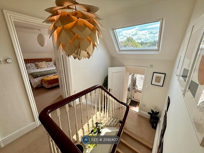 2 Bedroom Flat To Rent In Warwick Road, Redland, Bristol, BS6