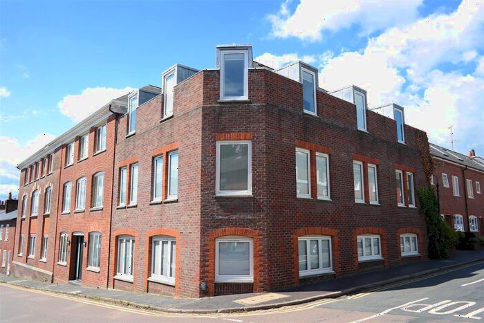 1 Bedroom Flat To Rent In Lower Dagnall Street, St Albans, Hertfordshire, AL3