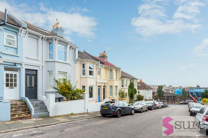 4 Bedroom Terraced House To Rent In Crescent Road, Brighton, BN2