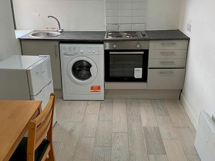 1 Bedroom Flat To Rent In High Street North, London, E6