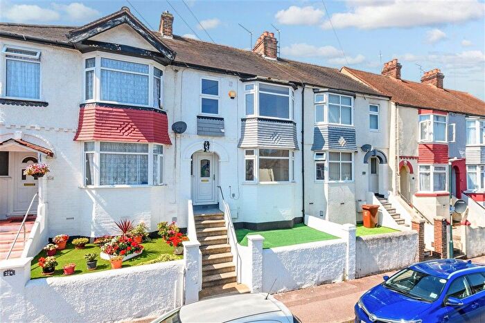 3 Bedroom Terraced House For Sale In Rochester Street, Chatham, Kent, ME4