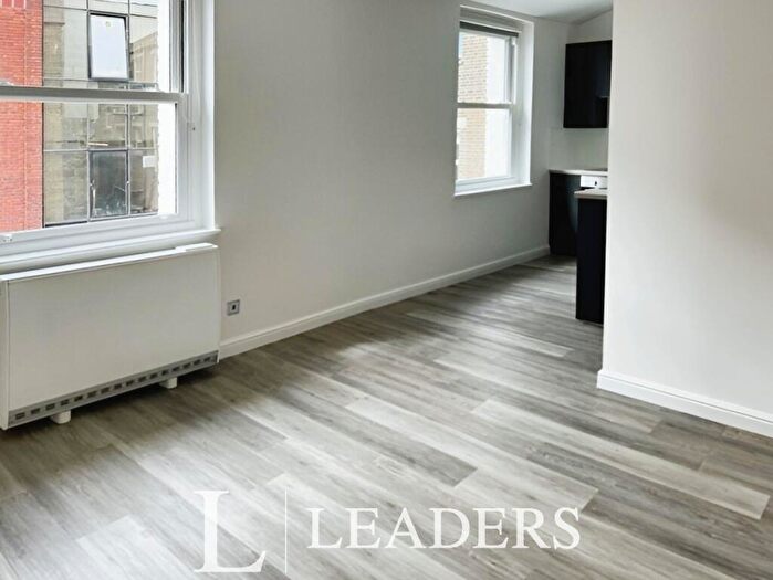 1 Bedroom Flat To Rent In Windsor Street, BN1