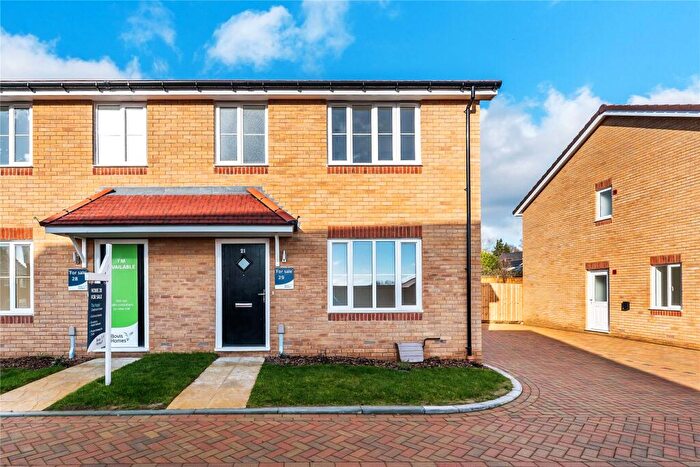 3 Bedroom Semi-Detached House For Sale In Brox Road, Ottershaw, Chertsey, Surrey, KT16
