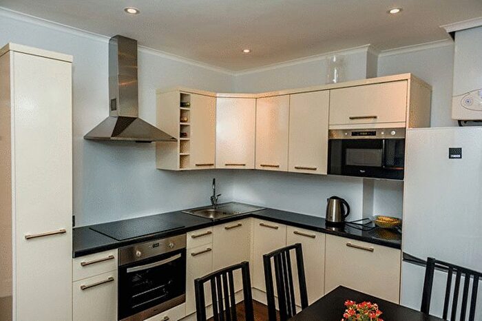 1 Bedroom Flat To Rent In Grittleton Road, London, W9