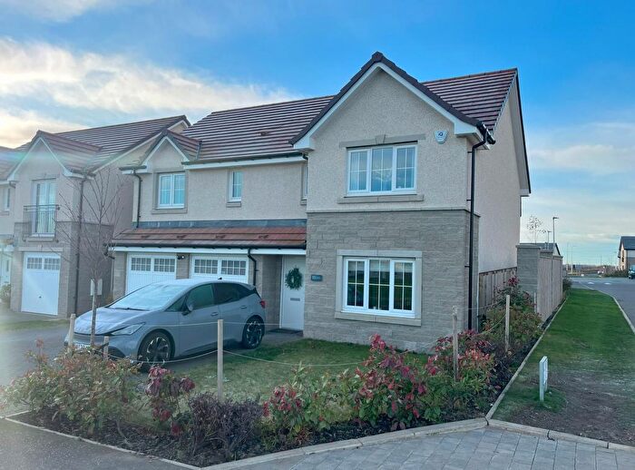 4 Bedroom Detached House To Rent In Pincott Parkway, Edinburgh, EH17