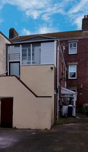 1 Bedroom Flat To Rent In Dorchester Road, Weymouth, DT4