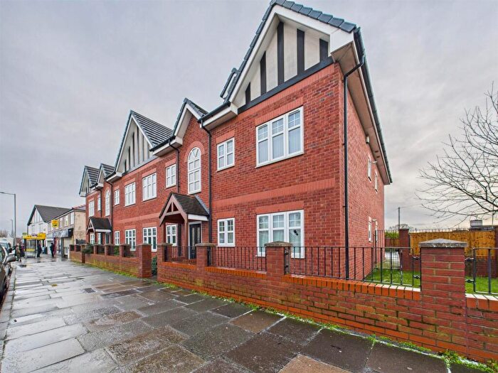 2 Bedroom Flat To Rent In Hoylake Road, Moreton, CH46
