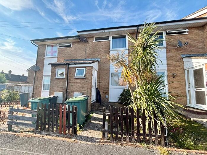 2 Bedroom Terraced House To Rent In Upper Yarborough Road, East Cowes, PO32