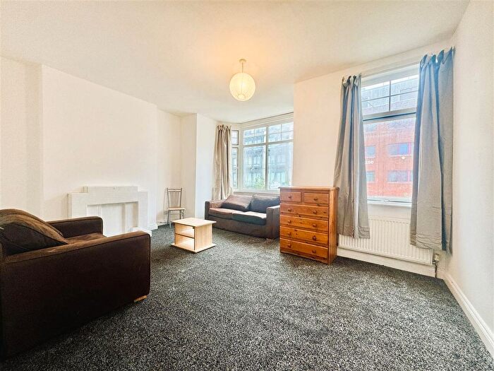 2 Bedroom Flat To Rent In Lowlands Road, Harrow-On-The-Hill, Harrow, HA1
