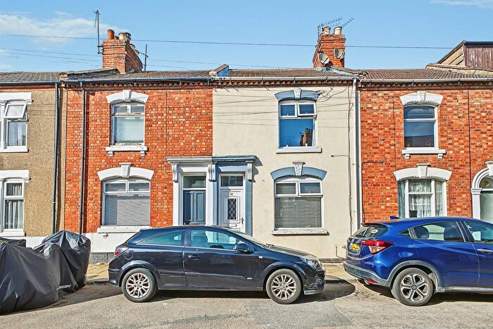 3 Bedroom Terraced House For Sale In Hervey Street, Northampton, NN1