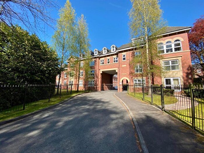 1 Bedroom Apartment To Rent In The Pines, Sale, M33