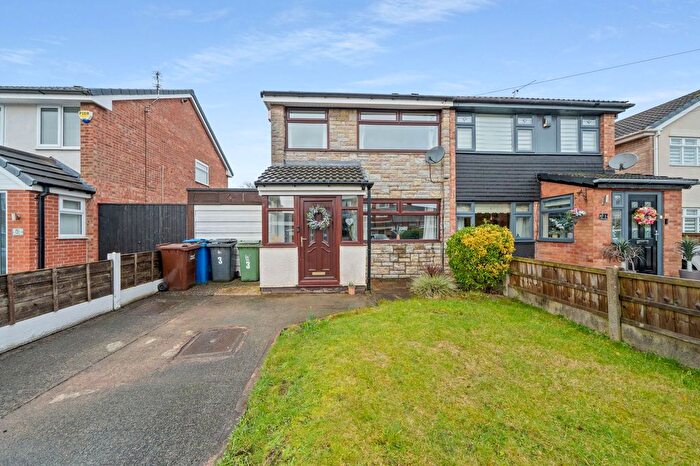 3 Bedroom Semi Detached House For Sale In Sturton Avenue, Wigan, WN3