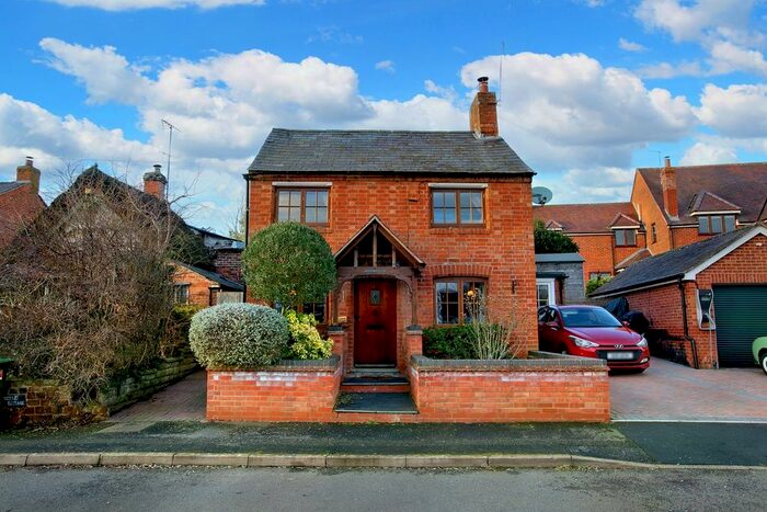 3 Bedroom Detached House For Sale In Ashorne, Warwick, CV35