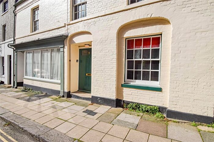 1 Bedroom Maisonette To Rent In St. Johns Street, Devizes, Wiltshire, SN10