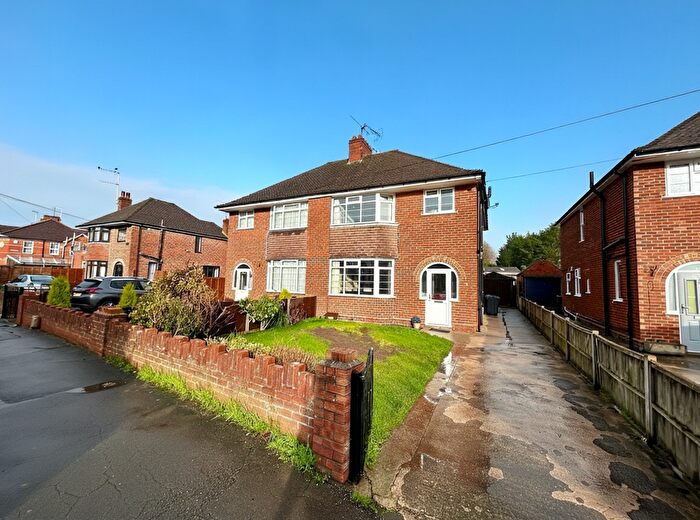 3 Bedroom Semi Detached House For Sale In Horsey Lane, Yeovil, BA20