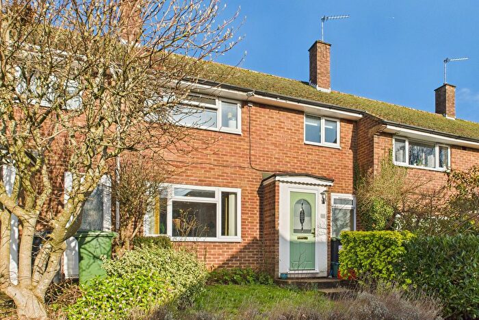 3 Bedroom Terraced House For Sale In Pixies Hill Crescent, Hemel Hempstead, HP1