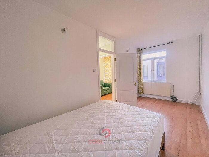 1 Bedroom Flat To Rent In Kember Street, London, N1