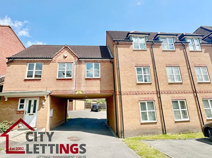 2 Bedroom Flat To Rent In Edmonstone Crescent, Nottingham, NG5