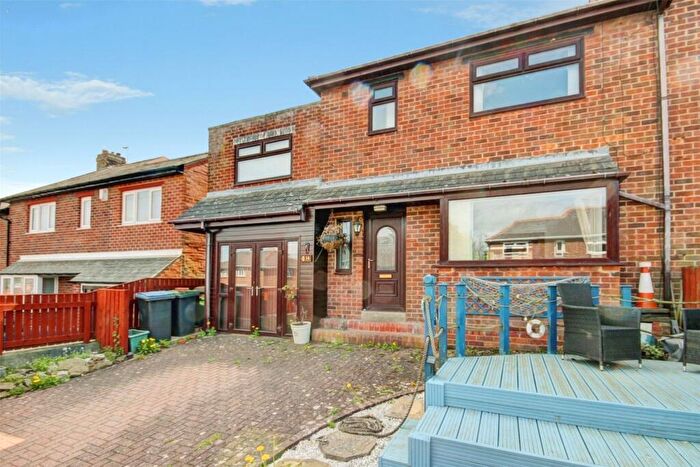 3 Bedroom Semi-Detached House For Sale In Wesley Gardens, Castleside, Consett, DH8