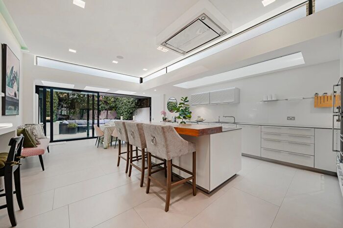 5 Bedroom Terraced House For Sale In Bradbourne Street, Peterborough Estate, Fulham, London, SW6