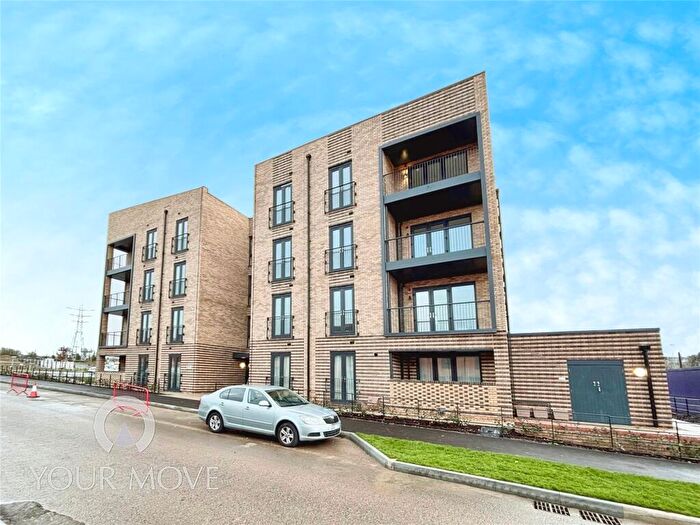 2 Bedroom Flat To Rent In Scotney Drive, Greenhithe, Kent, DA9