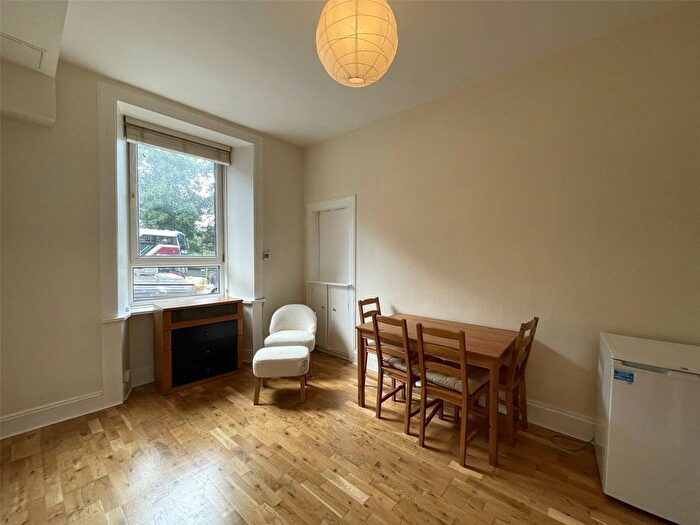 1 Bedroom Flat To Rent In / West Norton Place, Edinburgh, EH7