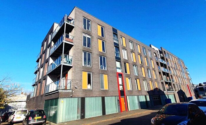 2 Bedroom Apartment To Rent In Springfield Court, Manchester City Centre, Salford, M3