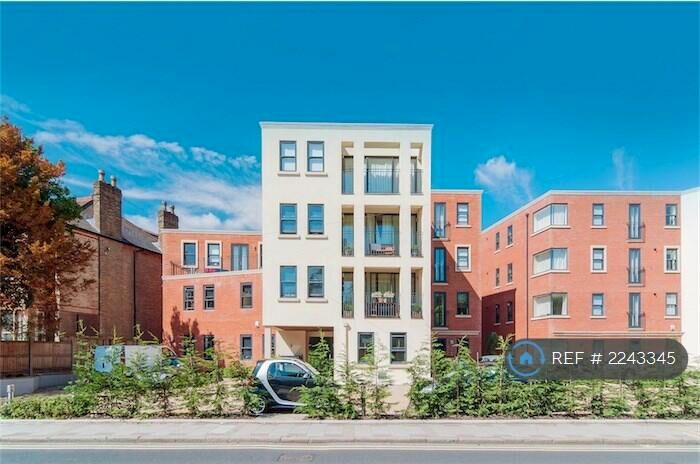 2 Bedroom Flat To Rent In Plaistow Lane, Bromley, BR1