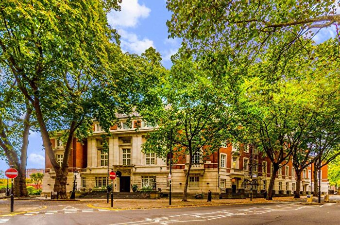 1 Bedroom Flat To Rent In Rosebery Avenue, Finsbury, London, EC1R