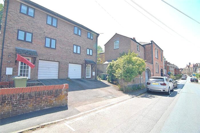 2 Bedroom Apartment For Sale In Lansdown, Stroud, Gloucestershire, GL5