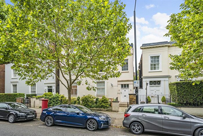2 Bedroom Flat For Sale In Hamilton Terrace, London, NW8