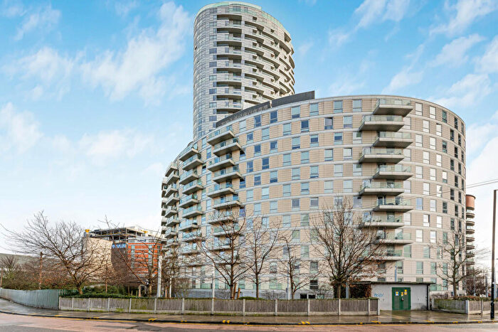2 Bedroom Apartment For Sale In Dominion Walk, London, E14