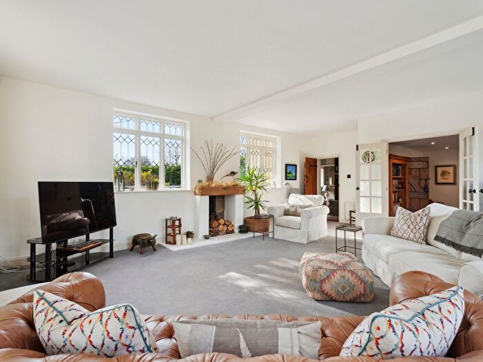 5 Bedroom Detached House For Sale In Northern Heights, Bourne End, SL8