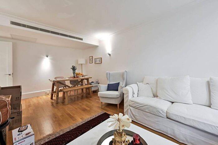 2 Bedroom Flat To Rent In Kings Road, Chelsea, London, SW10