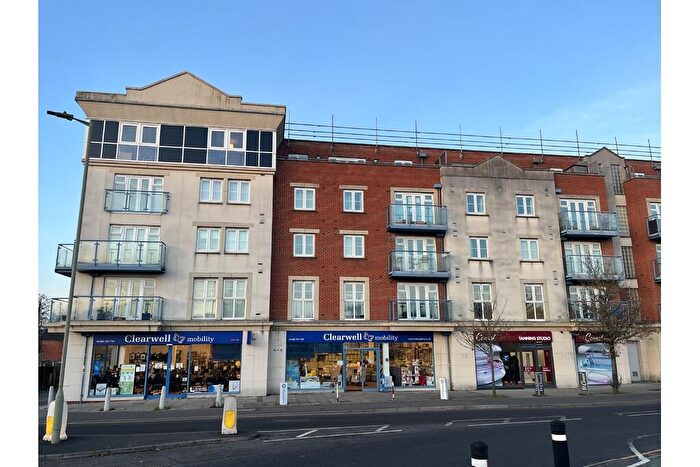 2 Bedroom Apartment To Rent In Goldsworth Road, Woking, Woking, GU21