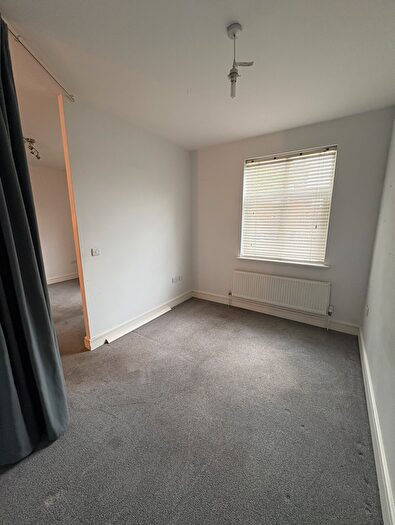 1 Bedroom Flat To Rent In The Broadway, London, NW7
