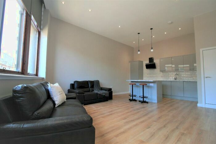 1 Bedroom Flat To Rent In Paisley Road West, Kinning Park, Glasgow, G51